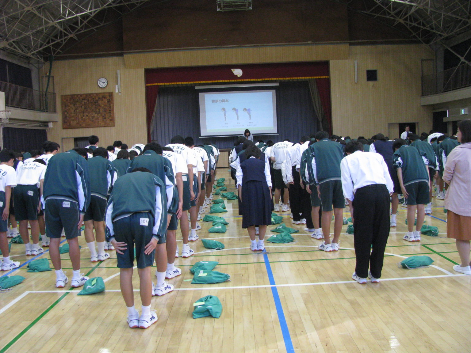 横須賀市立大津中学校「マナー研修」 アイロワークス有限会社